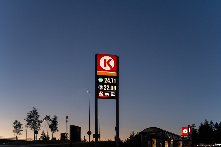Digitale skilt for Circle K montert av Sign Consult. FOTO